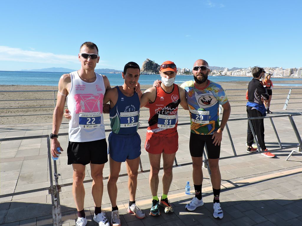 Estos todas las imágenes de la Media Maratón de Águilas