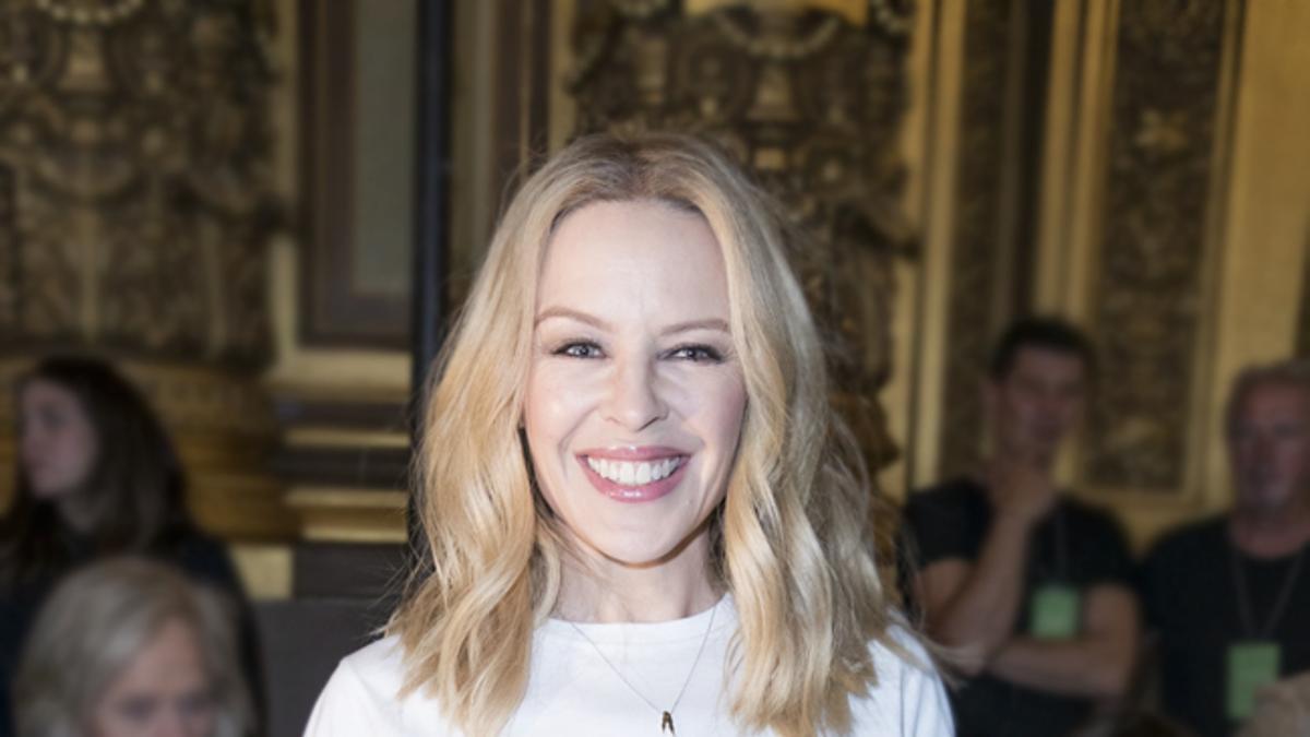 Kylie Minogue en la Semana de la Moda de París 2017