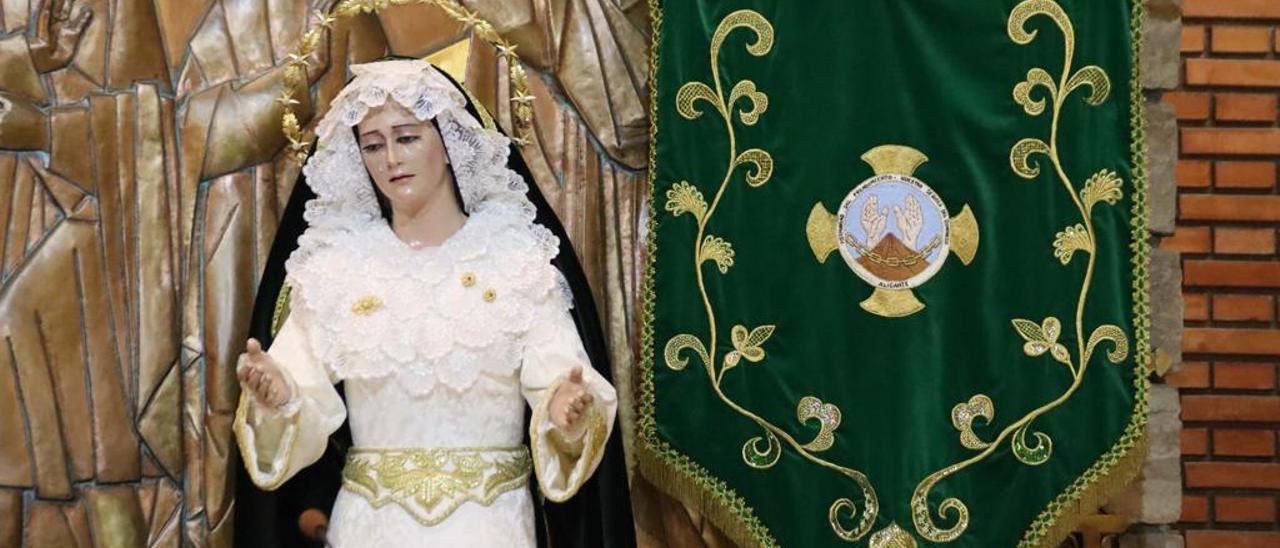 La imagen de Nuestra Señora del Consuelo cuya policromía ha sido restaurada