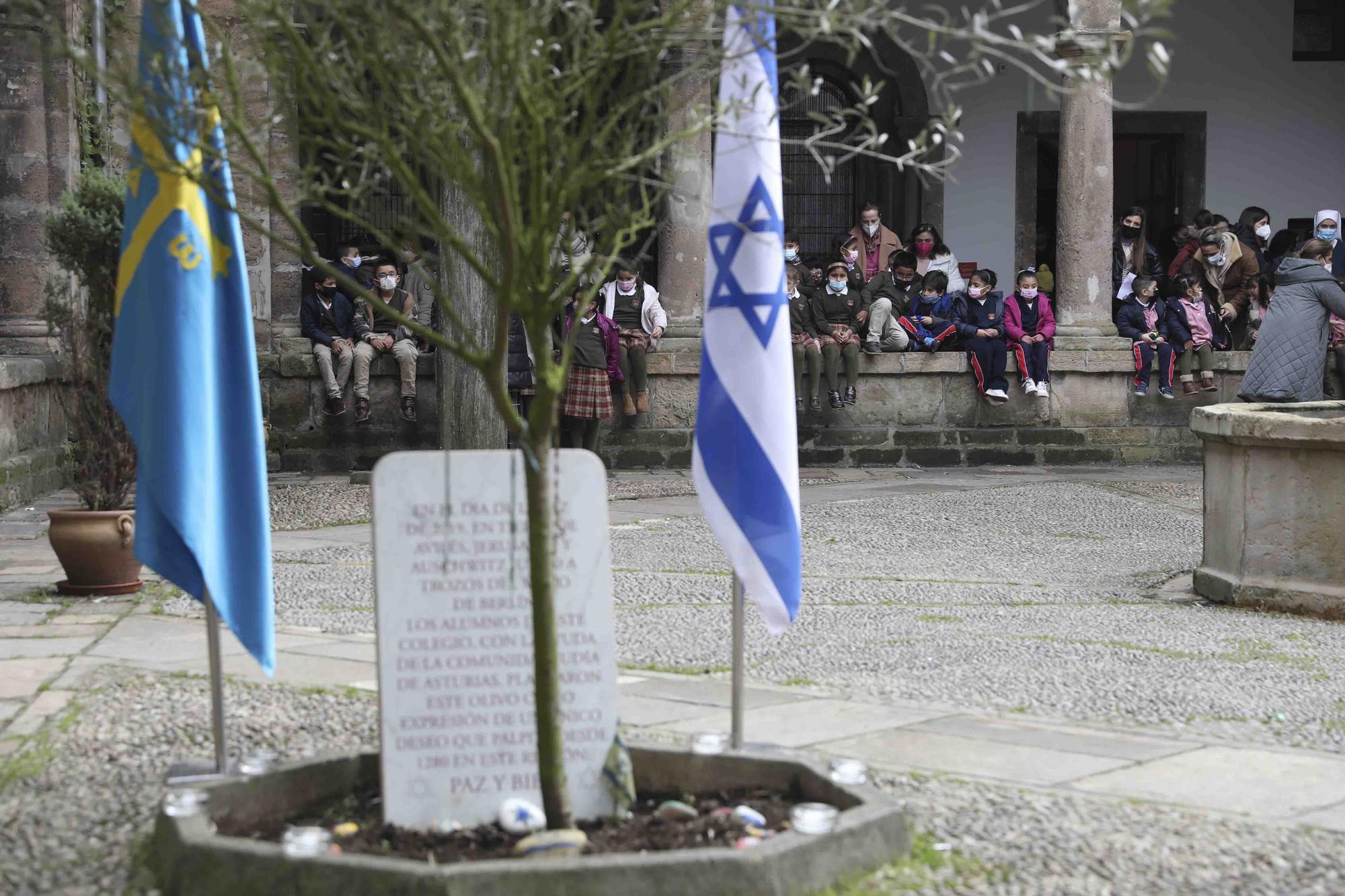 Homenaje en Avilés a las víctimas del Holocausto