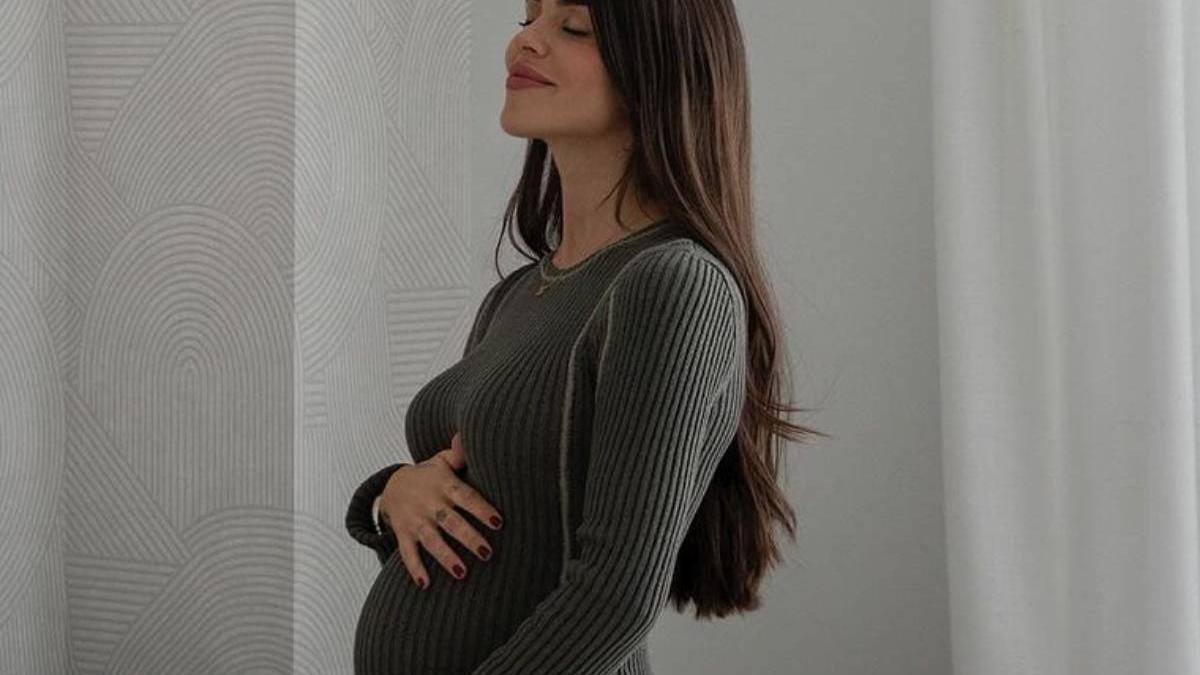 Violeta Mangriñán, ingresada de urgencia en el hospital antes de dar a luz