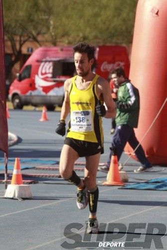 Cristina González bate su récord nacional en Valencia con 73,3 km