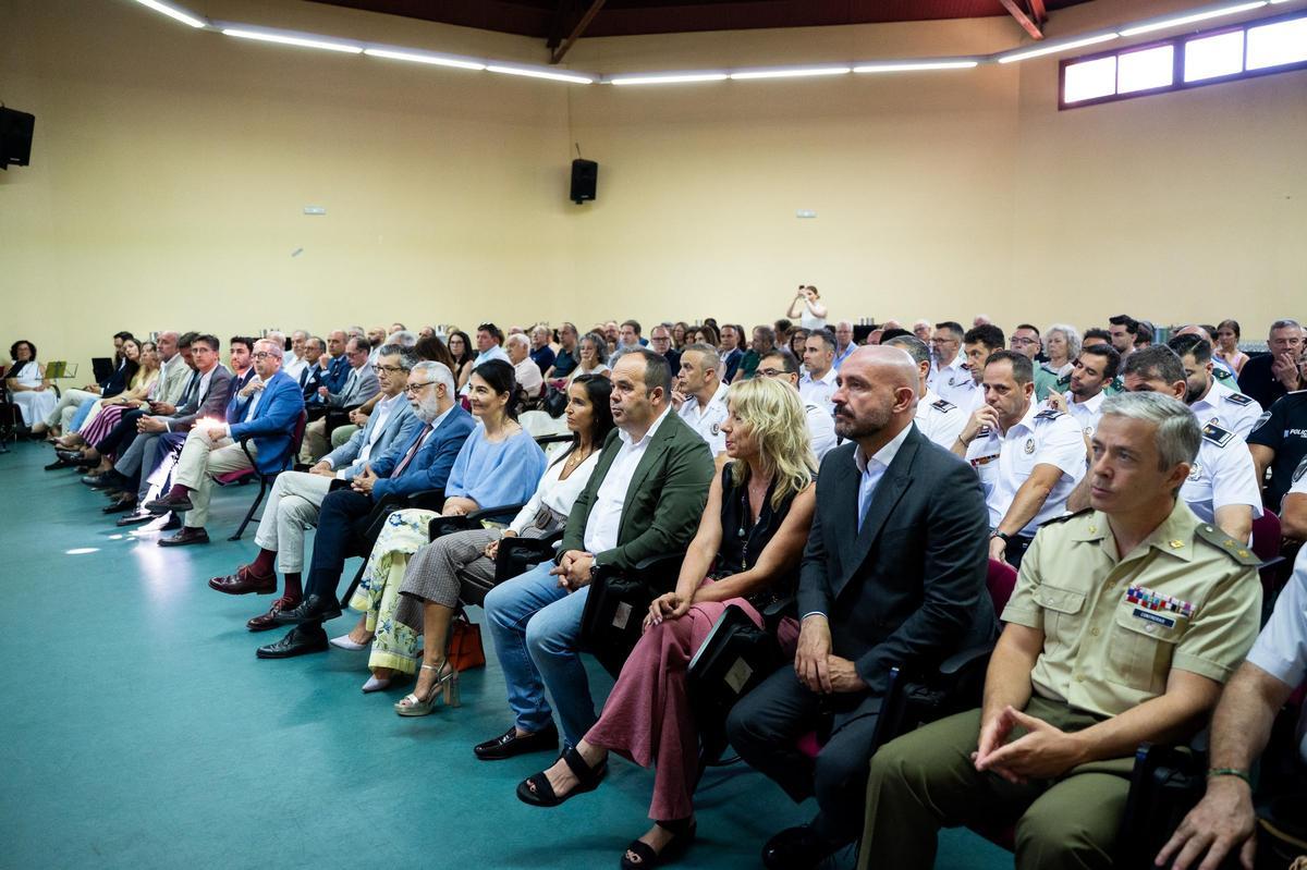 Galería | Así ha sido la entrega de distinciones a los agentes de la Policía Local de Cáceres por la festividad de la Virgen del Carmen