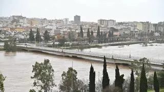 En directo |  Grandes pantanos descargan en nivel rojo y los vecinos de Balboa, en preaviso de evacuación por inundaciones