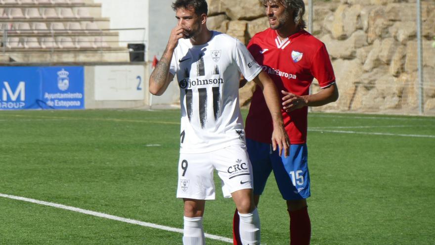 El Orihuela da por bueno el punto conseguido ante el Estepona (0-0)