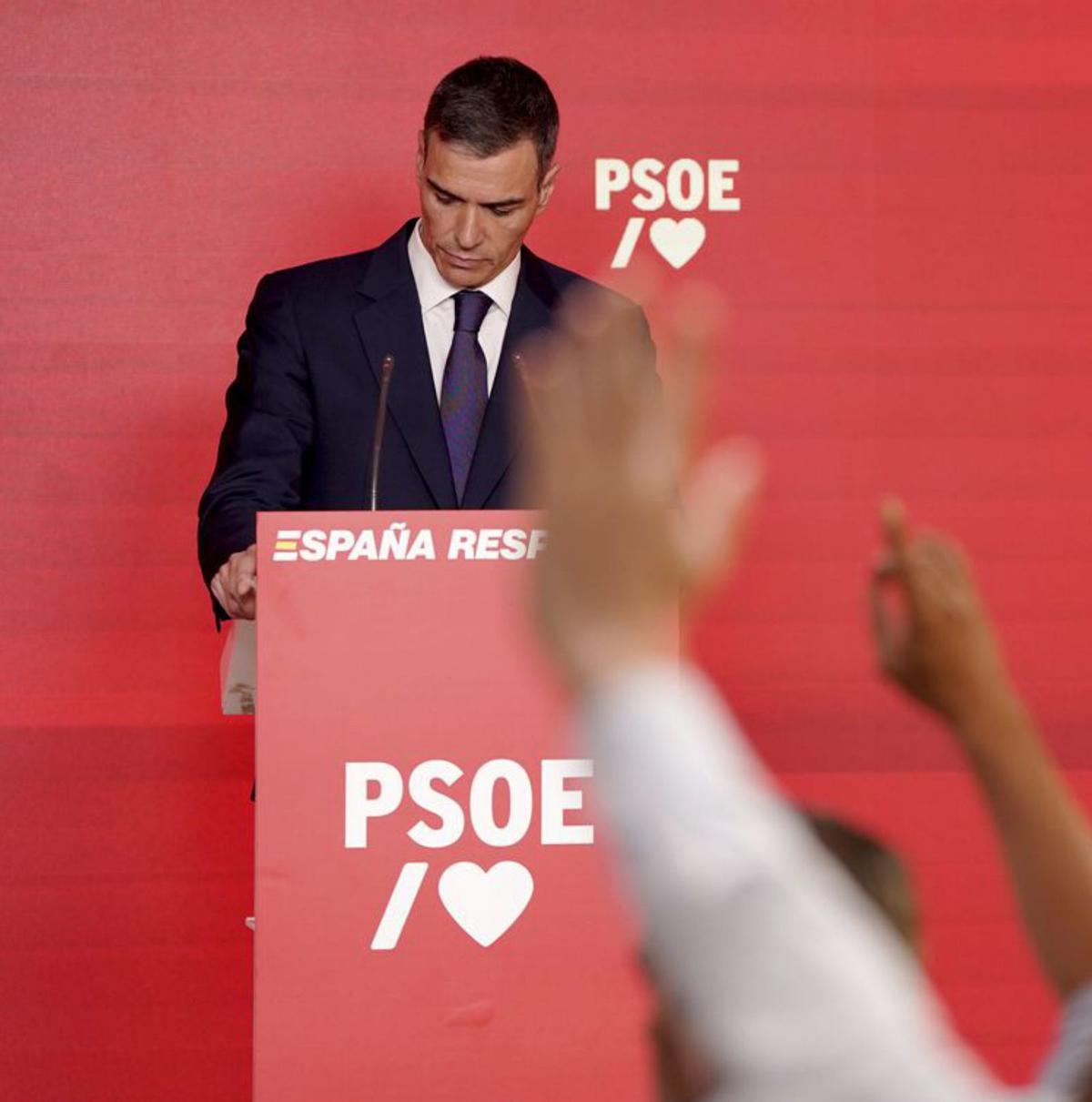 El moment és greu, no frivolitzem El moment és greu, no frivolitzem