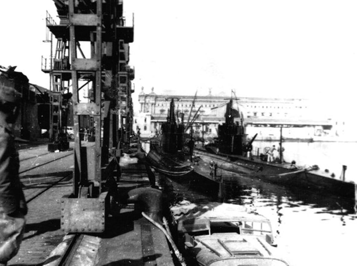 Submarins General Mola i General Sanjurjo al Port de Barcelona, el 1939.