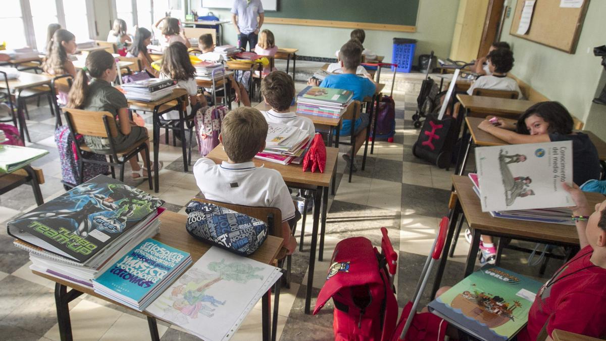 Alumnos de Educación Primaria durante una clase.