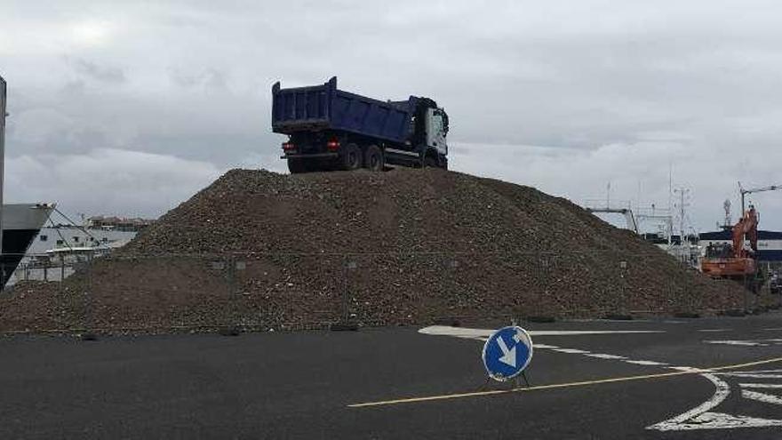 OHL acopia material en Bouzas para la ampliación del Berbés