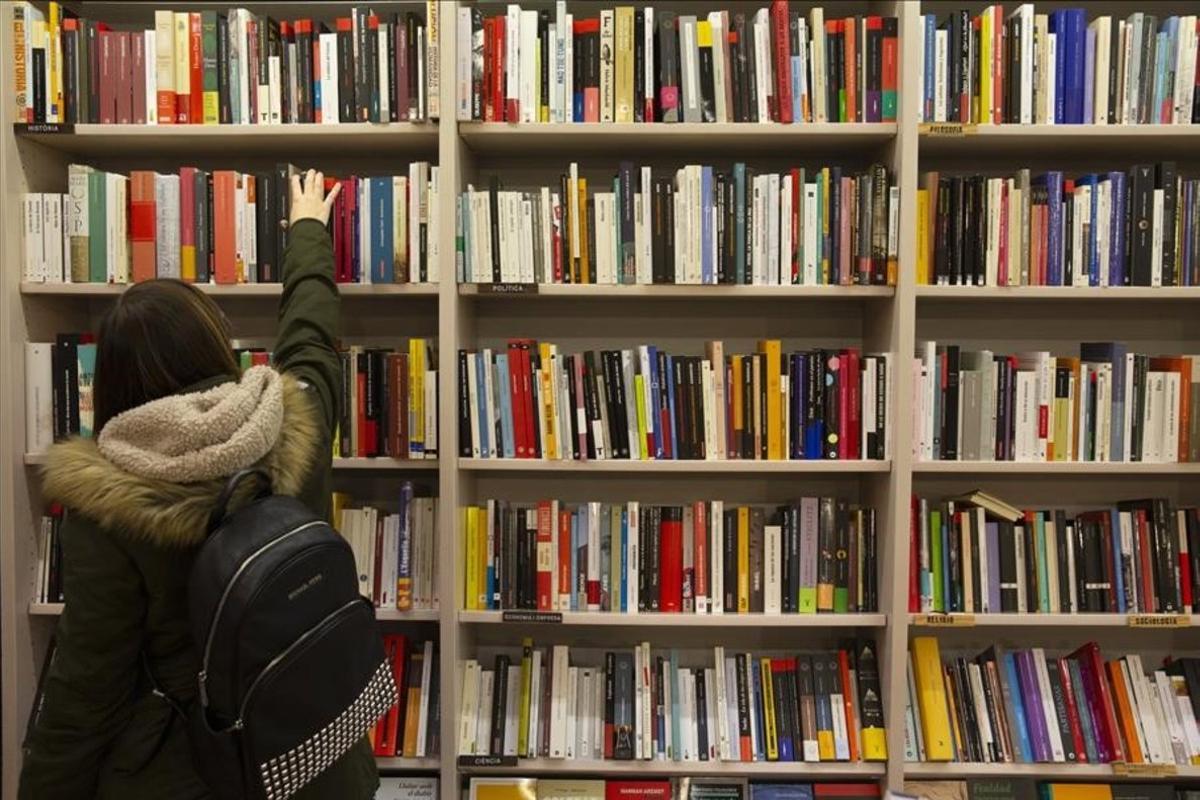 Librería Atzavara, del barrio de Gràcia, en Barcelona.