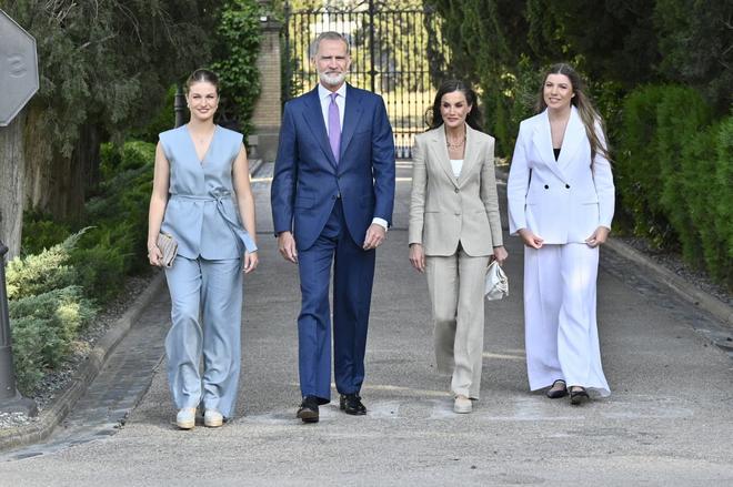 Los reyes Felipe VI y Letizia también arropan a la infanta Sofía en su primer discurso oficial en solitario en Zaragoza