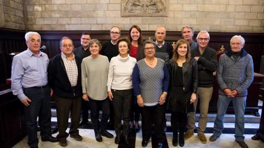 Homenatge als 15 treballadors municipals que es jubilen