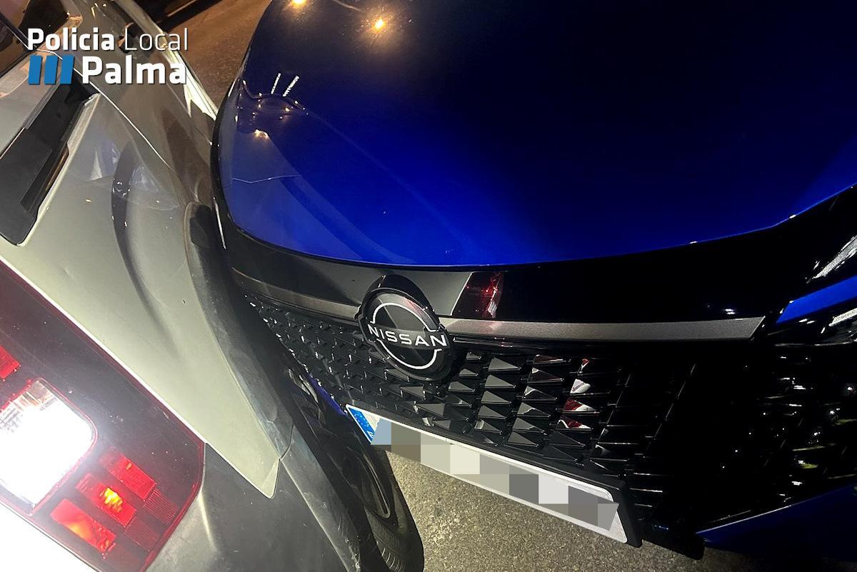 Dos de los coches implicados en uno de los accidentes del fin de semana.