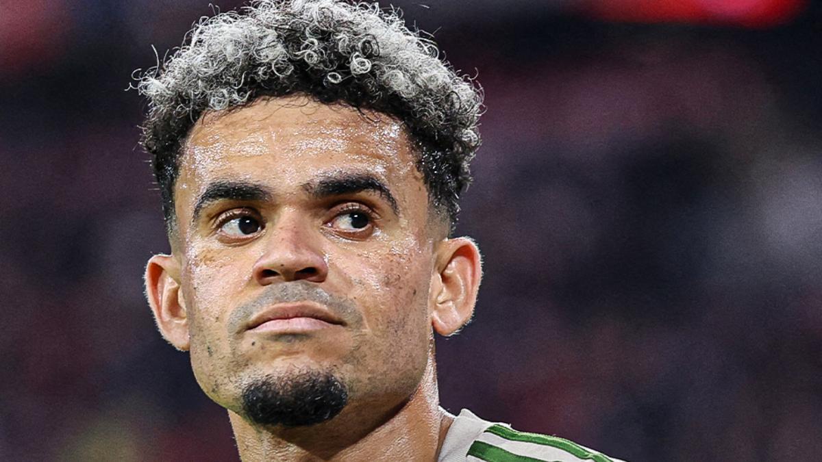 La terrible entrada de Luis Díaz sobre Achraf Hakimi, que abandonó el terreno de juego lesionado entre lágrimas