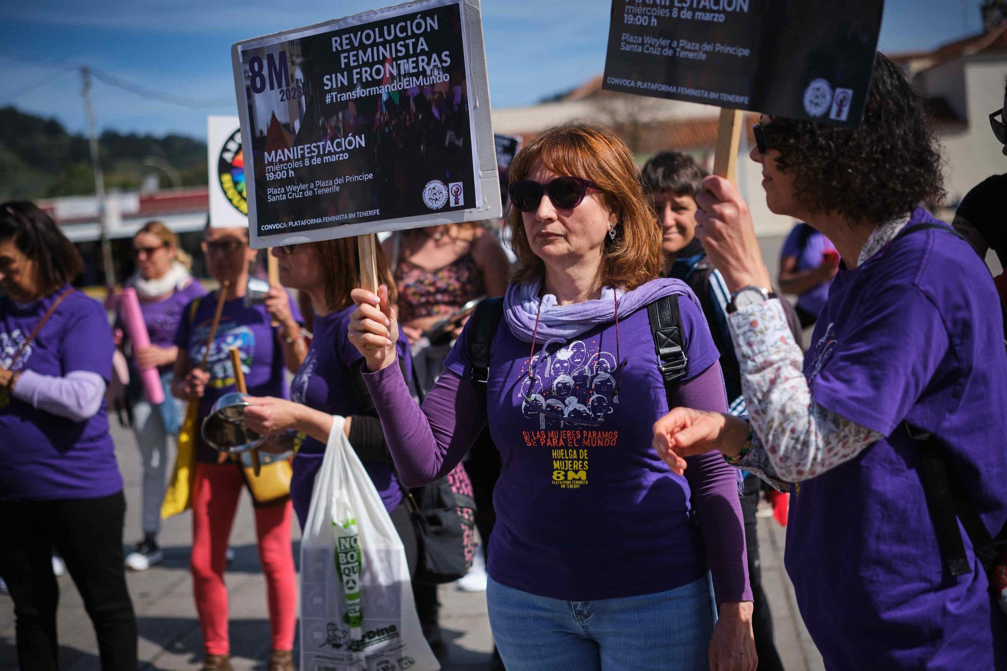 'Cacharrada' feminista en La Laguna por el 8M