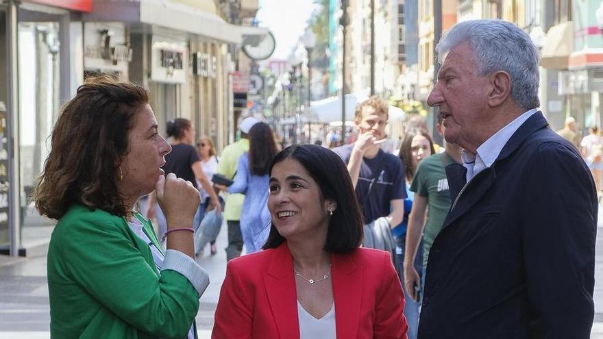 Carolina Darias estrena el Teatro Pérez Galdós como escenario de la constitución municipal