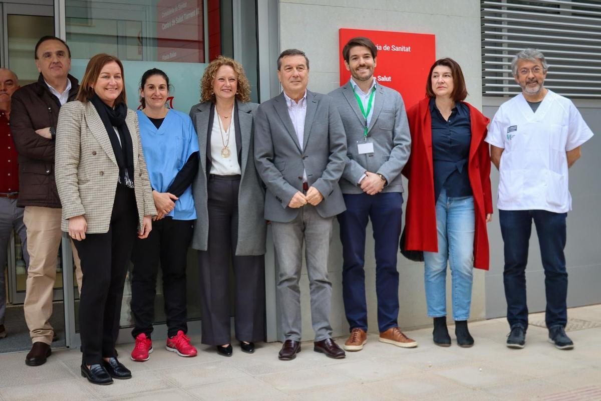 El conseller visita el nuevo centro de salud Torrent III.