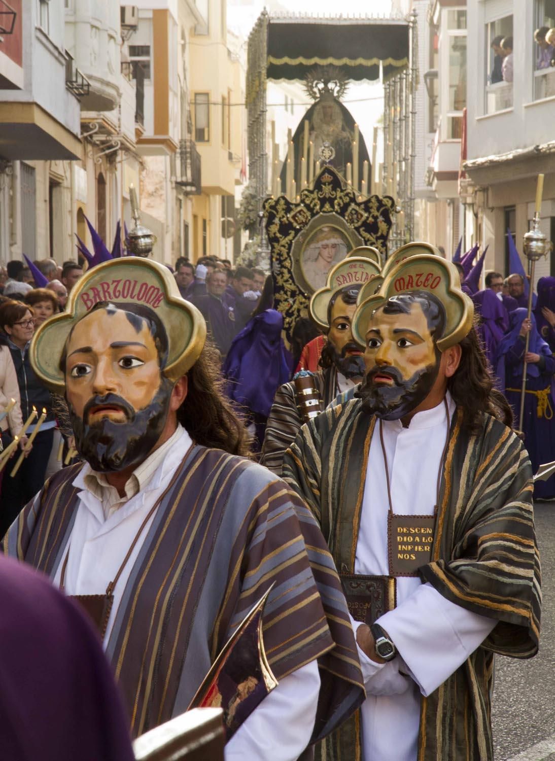 FOTOGALERÍA / Las jornada de Viernes Santo y Sábado de Gloria en la provincia