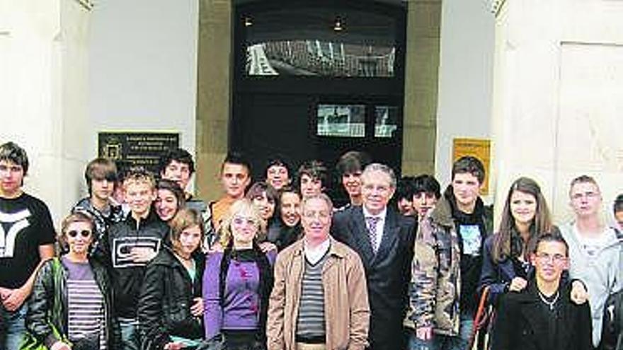 Recepción municipal a alumnos franceses