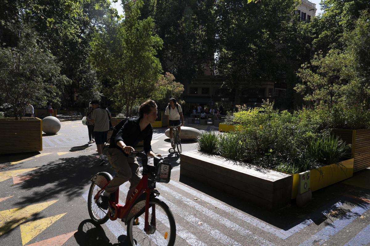 La movilidad de los ciclistas, uno de los retos a resolver en el nuevo diseño de la plaza.