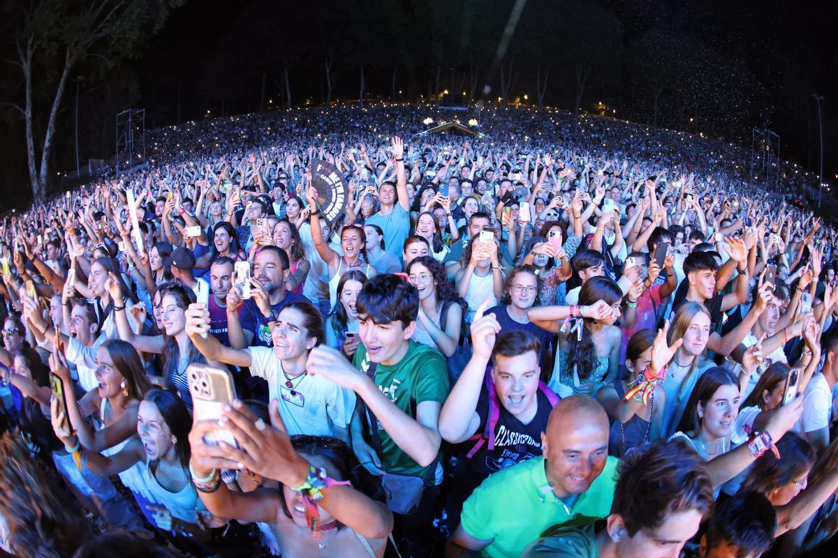 CONCIERTO DEL DJ DAVID GUETTA EN E  AUDITORIO DEL PARQUE DE CASTRELOS, INCLUIDO EN LA PROGRAMACION DE VIGO EN FESTAS. / MUSICA. ACTUACION. DISC JOCKEY. PINCHADISCOS. FIESTAS DE VIGO.