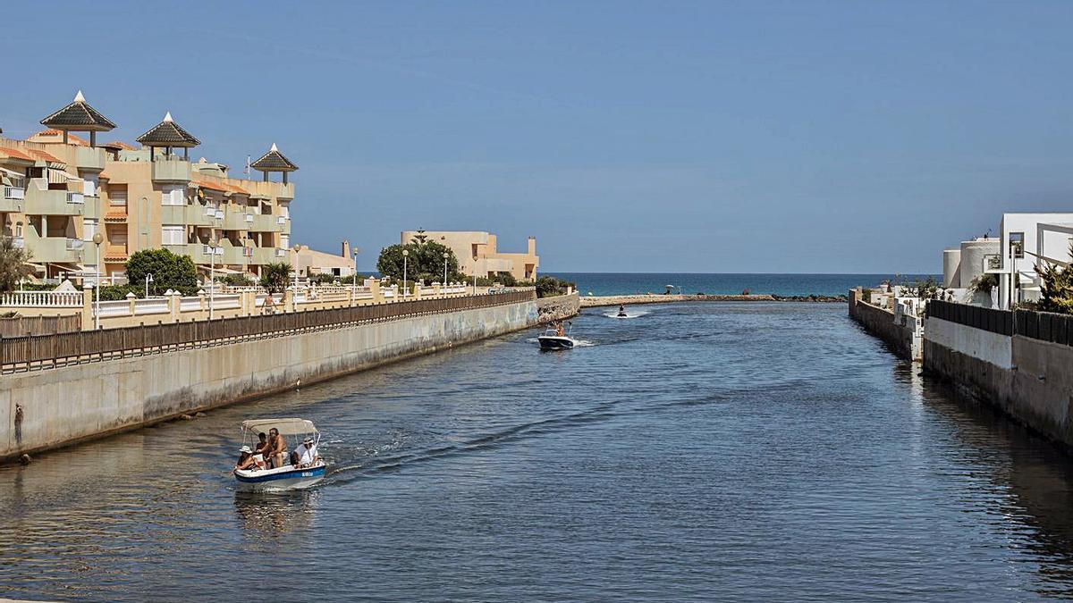 Entorno de la gola de Marchamalo, en el Mar Menor.