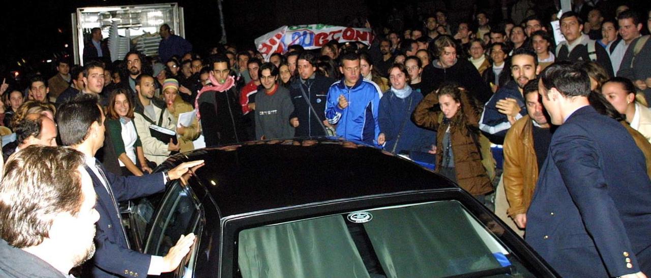 Protesta en la Facultad de Medicina de Málaga, en 2001.