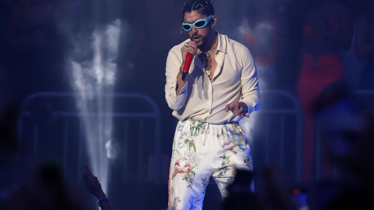 Bad Bunny, Karol G, y Rauw Alejandro lideran los Premios Billboard Latinos.