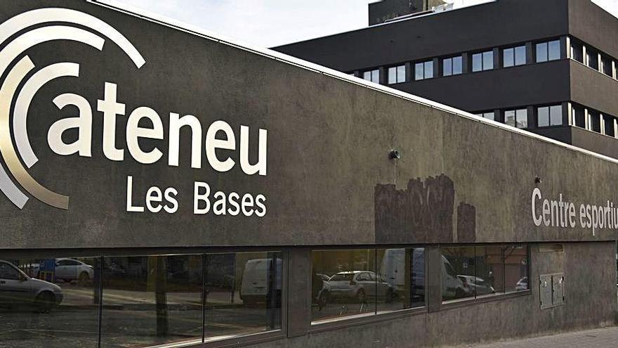 Imatge de l&#039;exterior de l&#039;Ateneu les Bases de Manresa