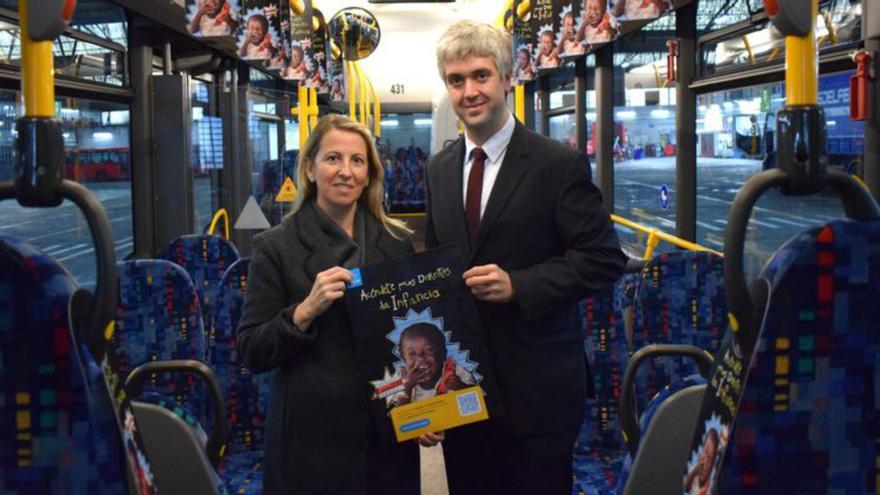 Responsables de Unicef España, M. Montalvo, y Tranvías, I. Prada.  | | L.O.