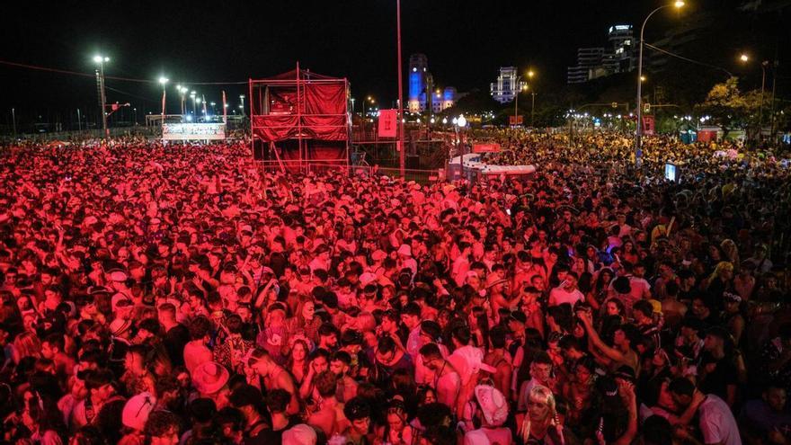 Una presunta agresión sexual, borracheras y traumatismos en el Lunes de Carnaval en Santa Cruz de Tenerife