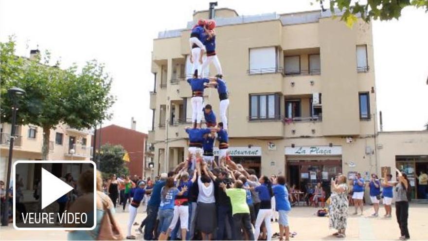 Els Castellers de Berga en plena actuació