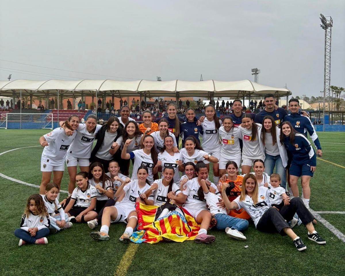 El Valencia CF B se proclama campeona del Grupo VI de Tercera Federación