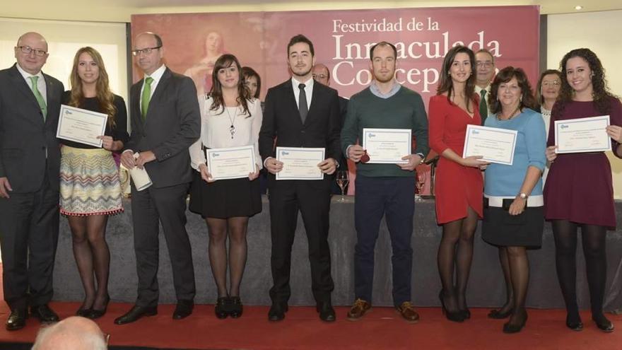 El acto homenajeó a los nuevos farmacéuticos colegiados, así como a los que llevaban 25 y 50 años y los recién jubilados.