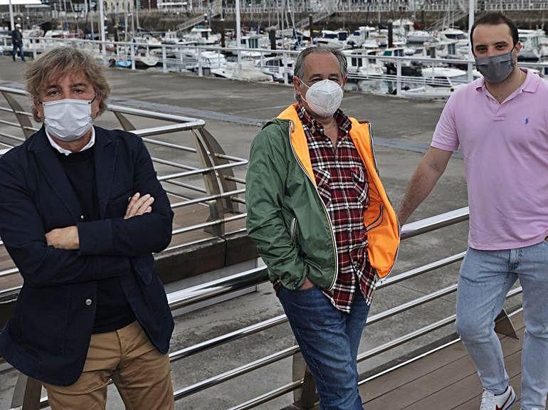Por la izquierda, Ángel Lorenzo, Javier Rodríguez y Santiago Figaredo. | Juan Plaza