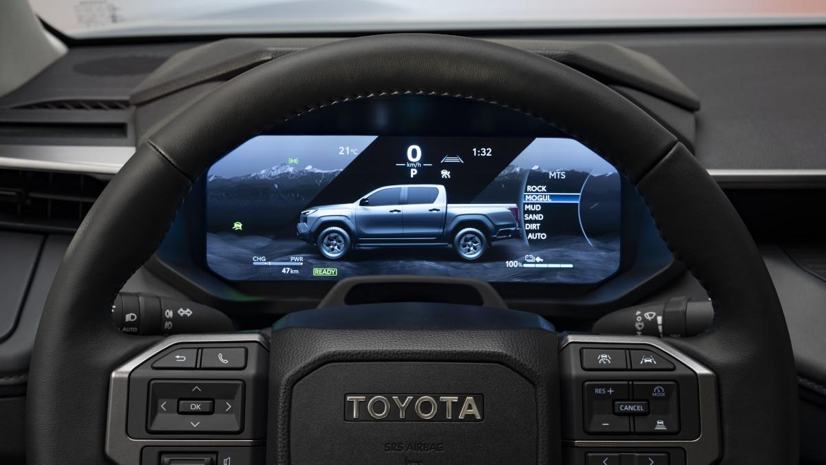 Instrumentación digital de la Toyota Hilux BEV 2026