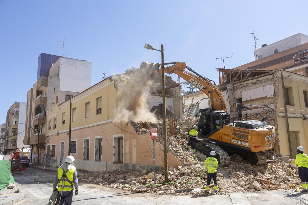 El parvulario y hospital de las monjas de Torrevieja ya es historia El parvulario y hospital de las monjas de Torrevieja ya es historia