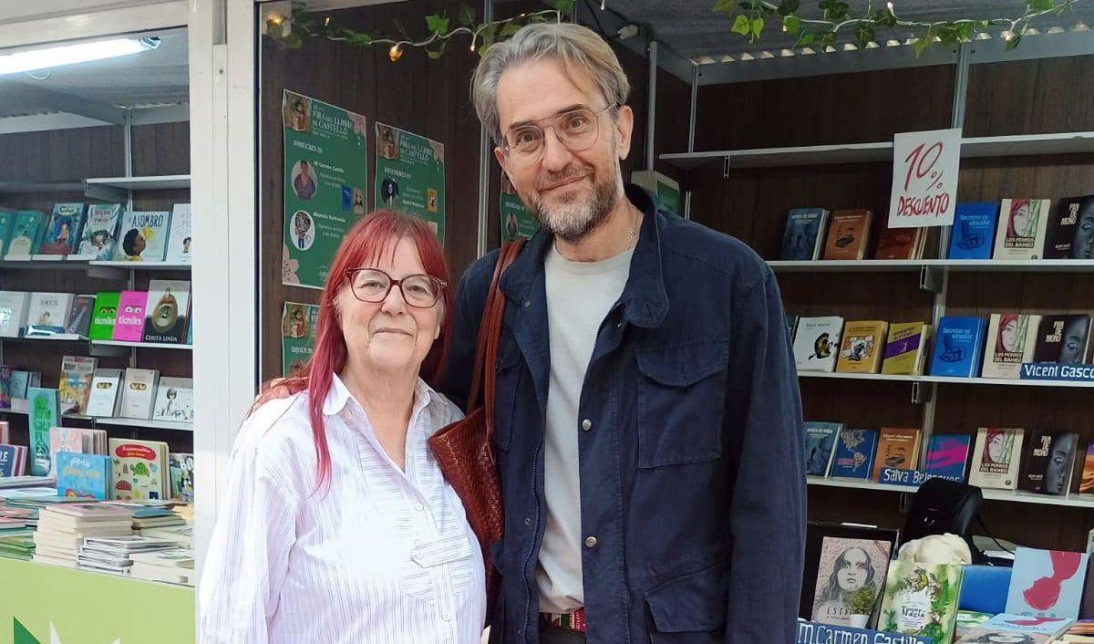 Amelia Díaz Benlliure junto a Máximo Huerta en la última edición de la Fira del Llibre de Castelló.