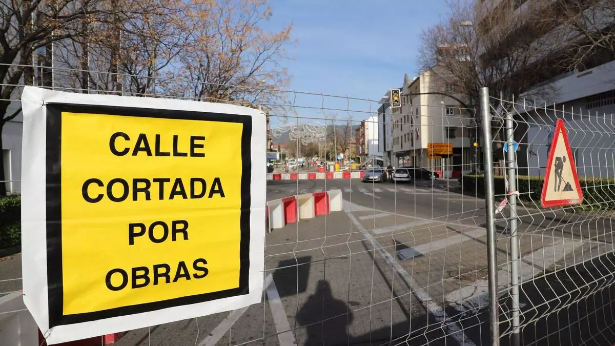 La avenida de Trassierra de Córdoba permanecerá cortada hasta mayo