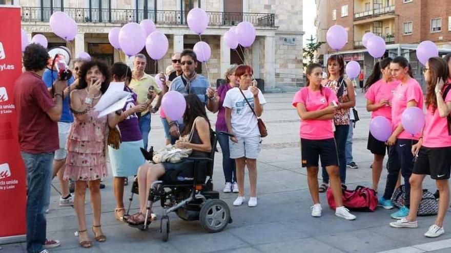 Un momento de la concentración contra la violencia de género.