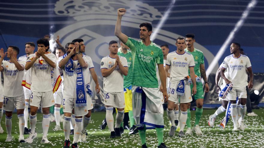 El Real Madrid celebra su 14ª Copa de Europa con la afición blanca