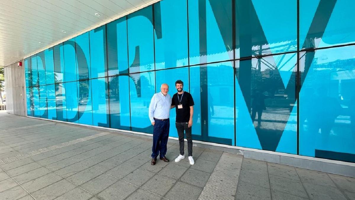 Juan Roig se ha reunido con Gerard Piqué durante su visita a EDEM en València.