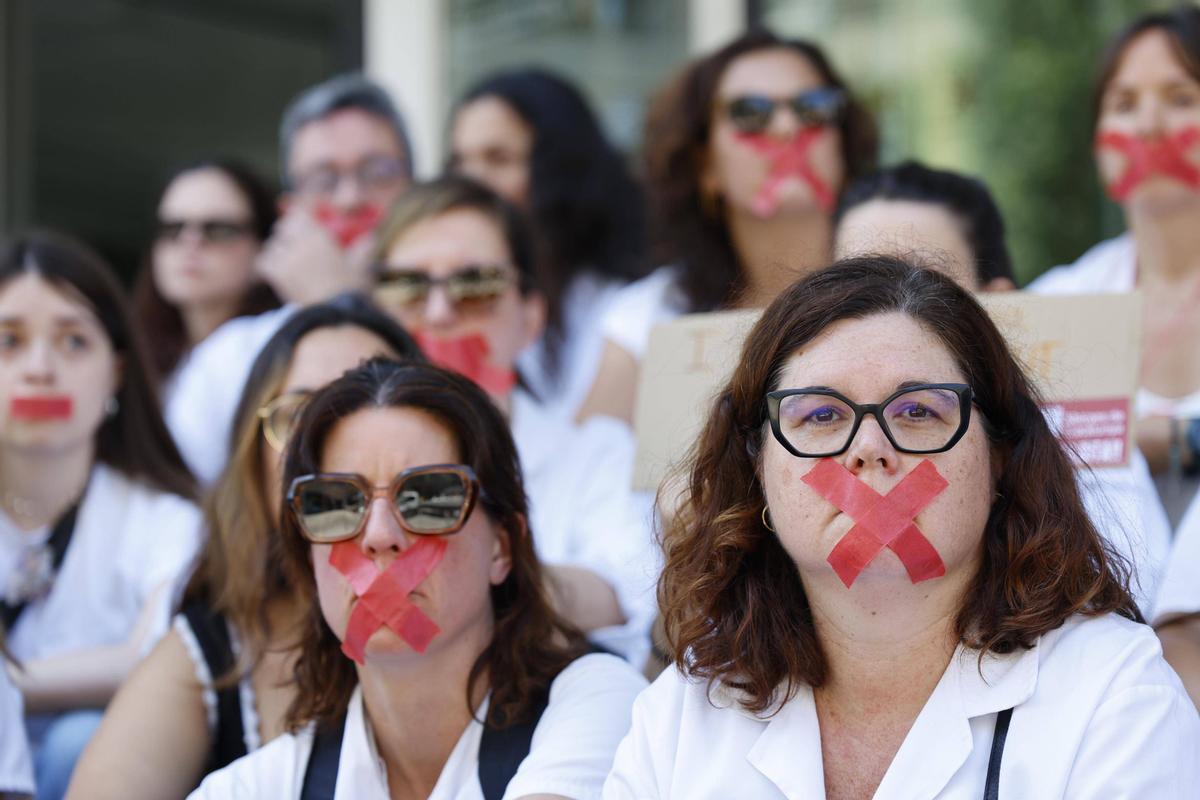 Les imatges de la protesta dels metges a Girona