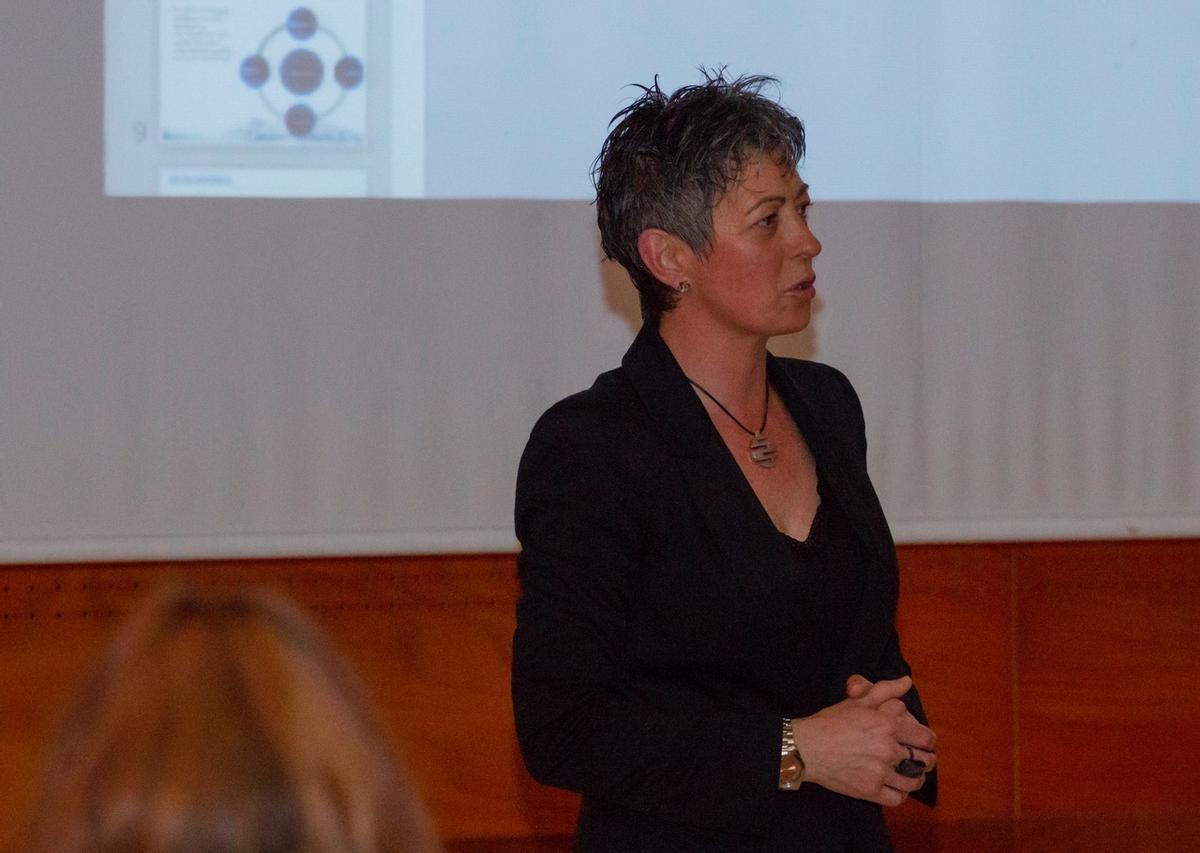 Mar González Montes, presidenta de la Asociación de Higienistas Dentales de Asturias.