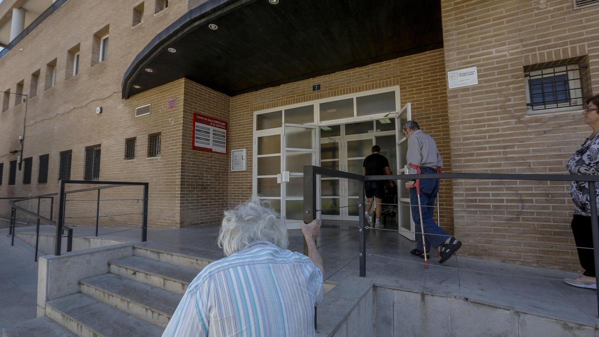 Entrada a un centro de salud de la provincia