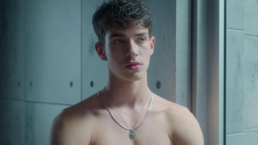 Manu Ríos: l’estrella d’‘Élite’ que viu completament per a la fama