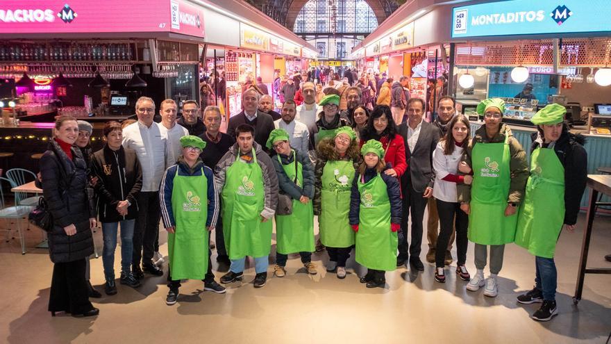 Los alumnos de Atades presentan una nueva gala del Club Inclucina en el Mercado Central