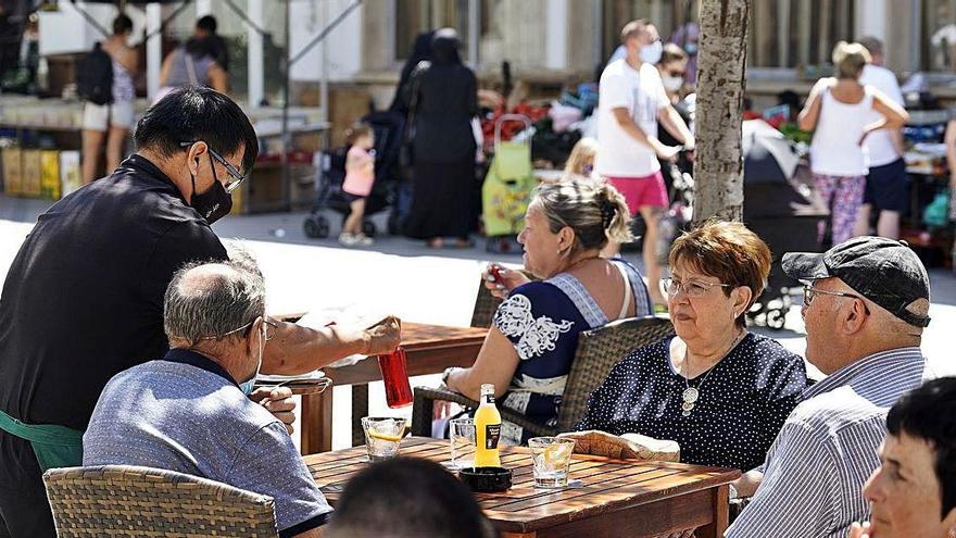 Un bar al centre de l&#039;Estartit