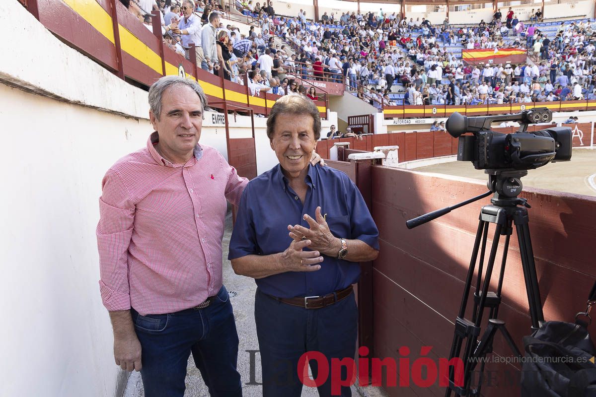 Tarde histórica en Abarán con la alternativa de José María Trigueros y el indulto de Tomás Rufo, junto a Castella salieron a hombros