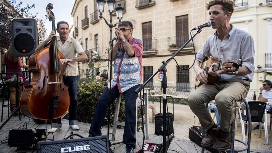 VÍDEO | El ambientazo de Cáceres en la tarde de sábado de Blues